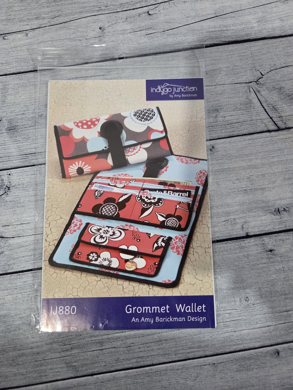 Indygo Junction Sewing Pattern Grommet Wallet